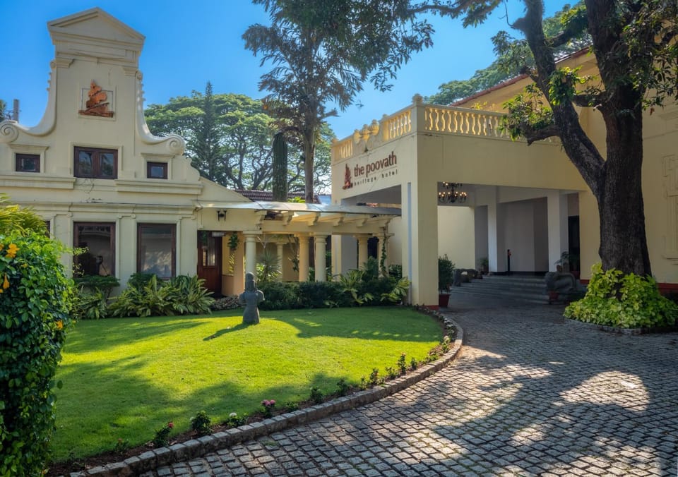 Property building, Facade/entrance, Garden