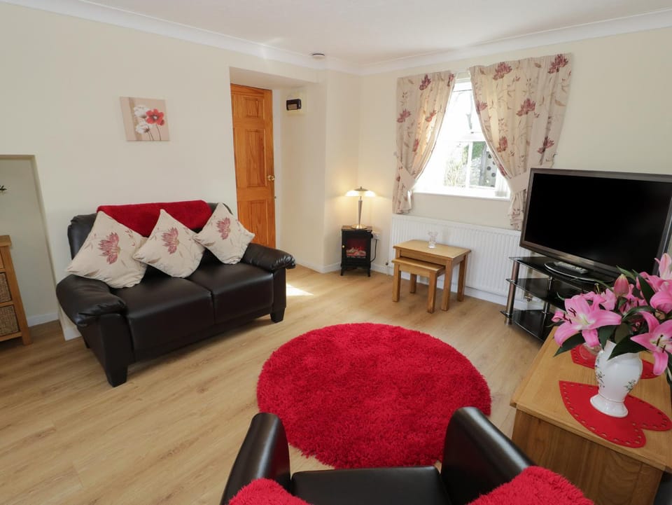 Bodegri Cottage House in Cylch-y-Garn