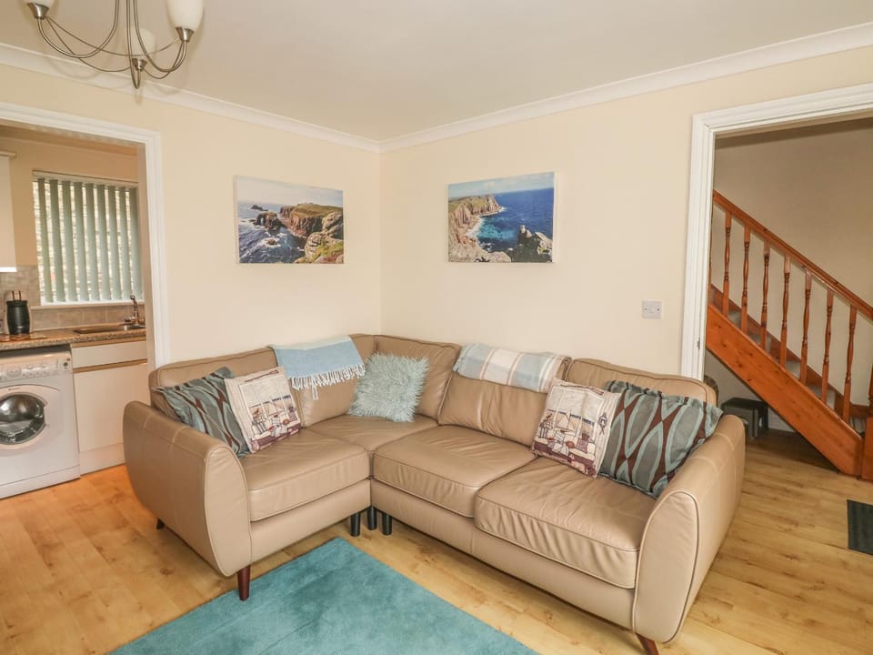 Kingfisher House House in Tintagel