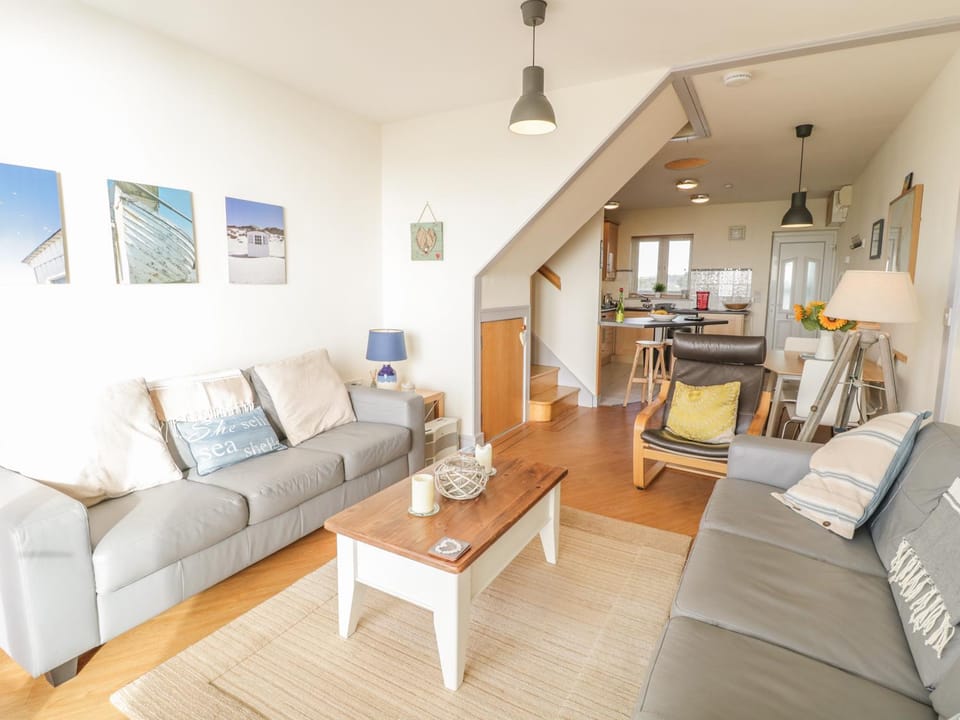 12 West End Point Apartment in Pwllheli