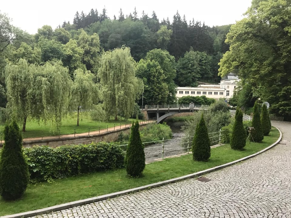 Nearby landmark, Day, Natural landscape, Garden, Garden view