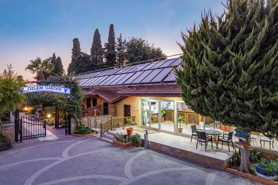 Property building, Lobby or reception