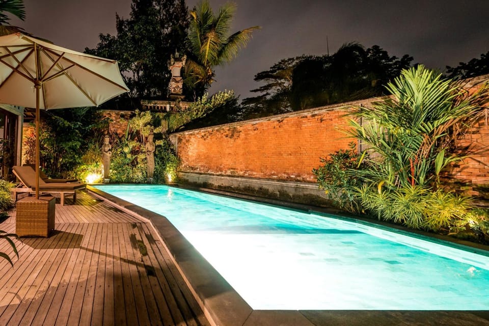Swimming pool, Swimming pool