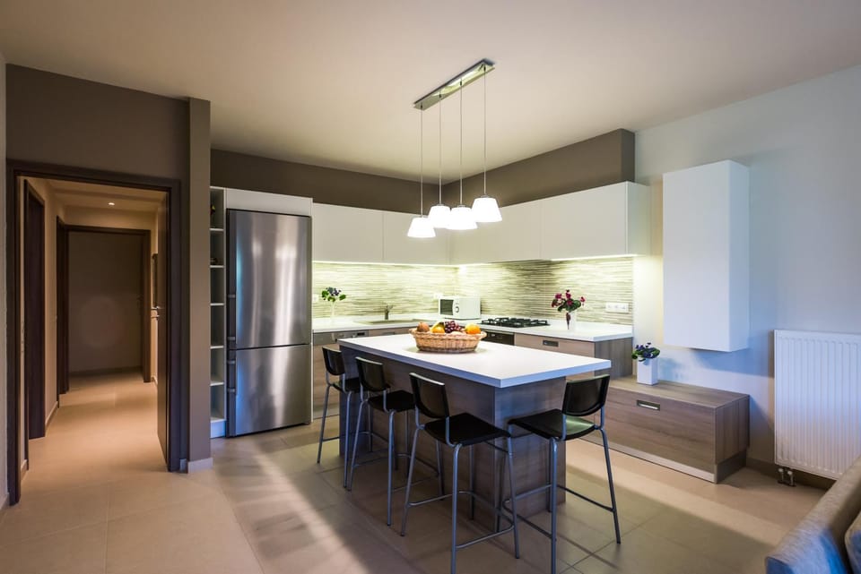 Kitchen or kitchenette, Living room, Dining area