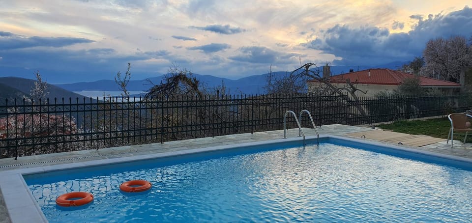 Garden, Swimming pool
