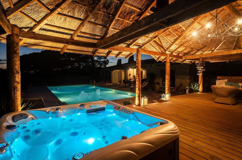 Patio, Night, Hot Tub, Lounge or bar, Garden view, Mountain view, Pool view, Swimming pool
