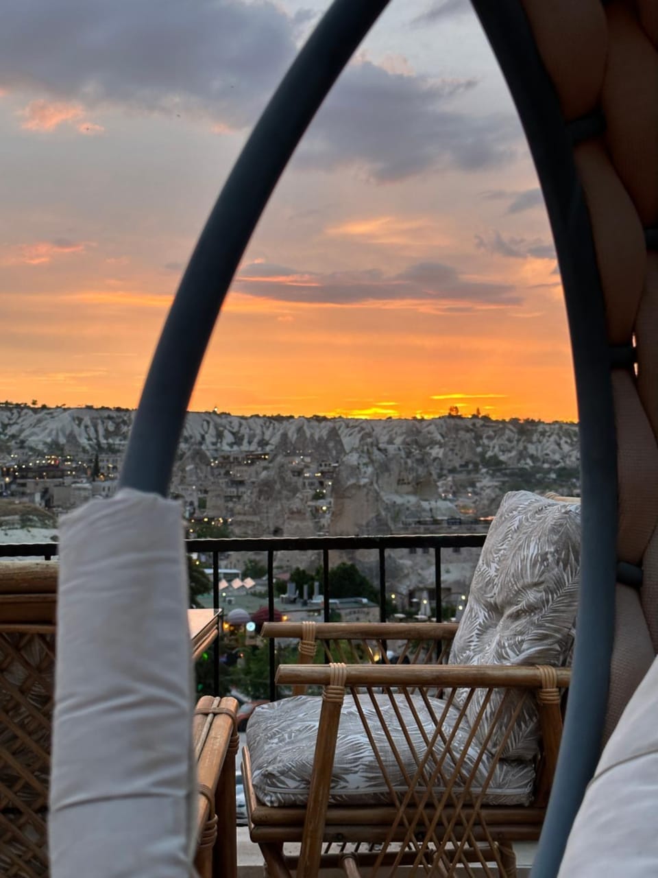 Patio, View (from property/room), Balcony/Terrace, Seating area, Sunset