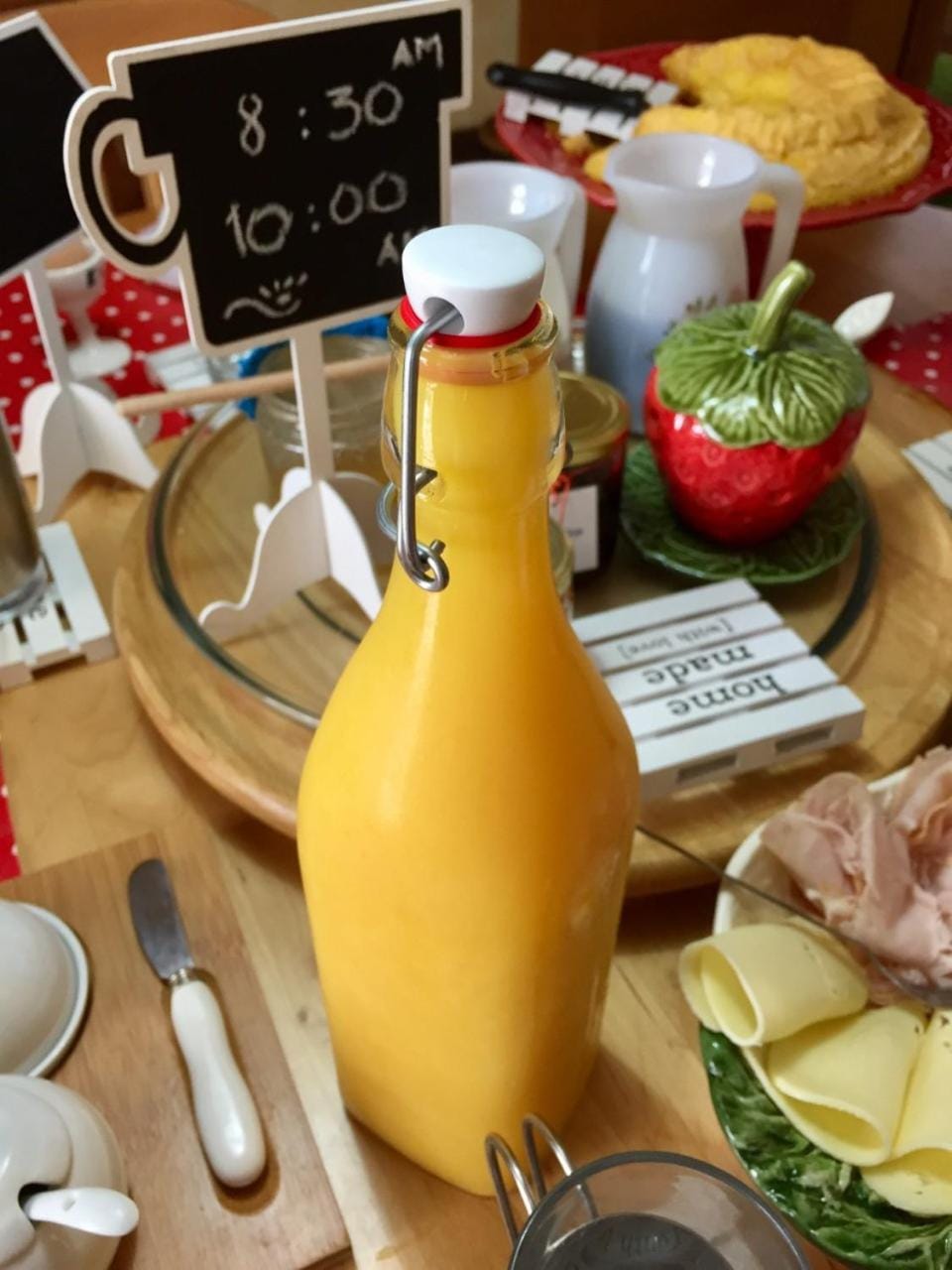 Continental breakfast, Non alcoholic drinks