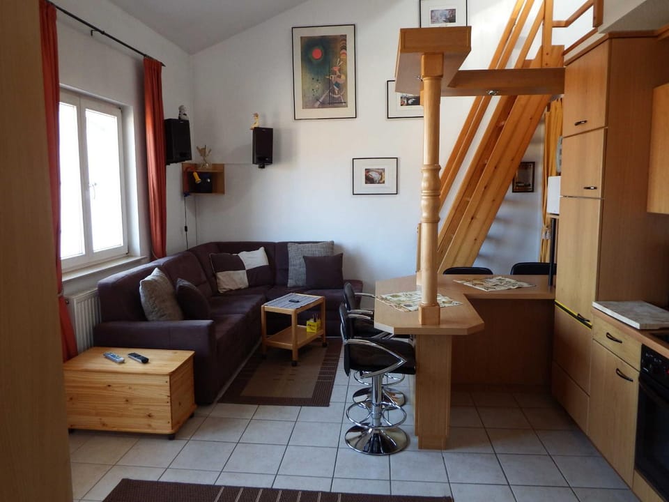 Living room, Seating area, Dining area, kitchen