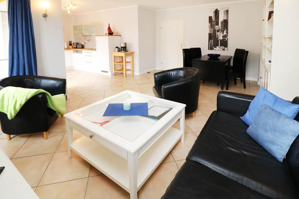 Living room, Seating area, Dining area, kitchen