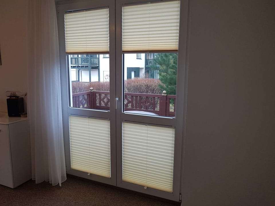 Balcony/Terrace, Living room, Garden view