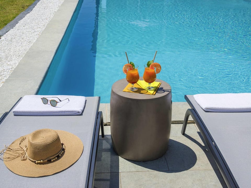 Pool view, Swimming pool
