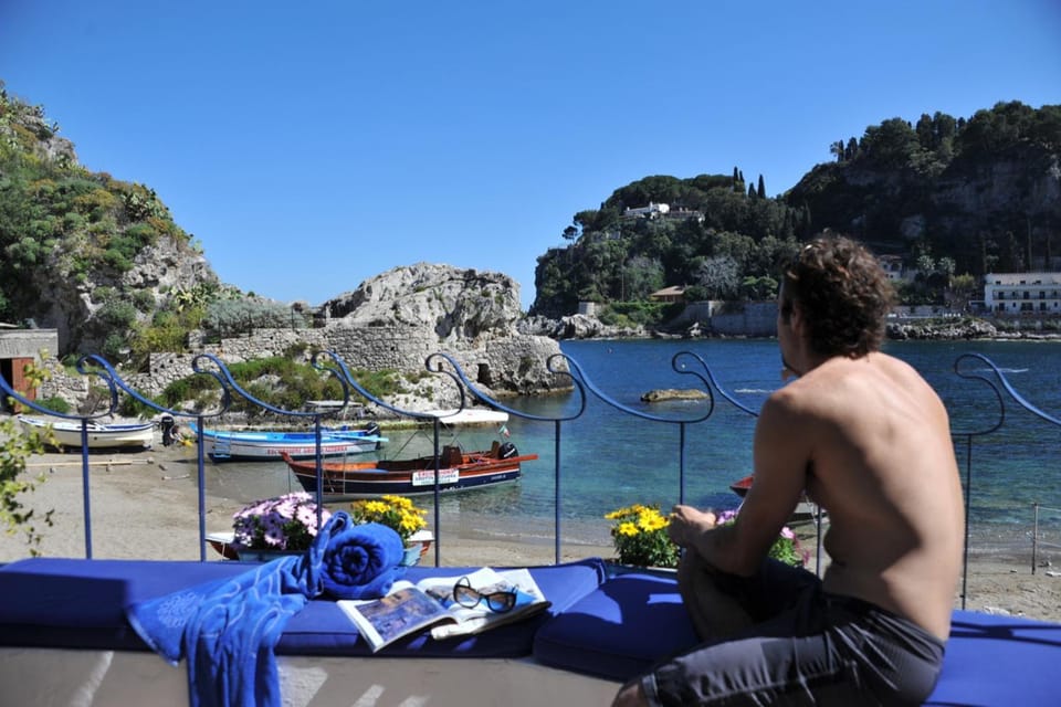 Natural landscape, Fishing, Snorkeling, Balcony/Terrace, Beach, Windsurfing, Canoeing, Diving, Sea view