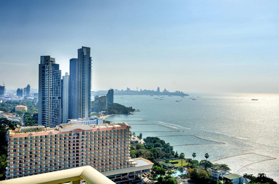 Neighbourhood, Natural landscape, Balcony/Terrace, Beach, City view, Pool view, Sea view