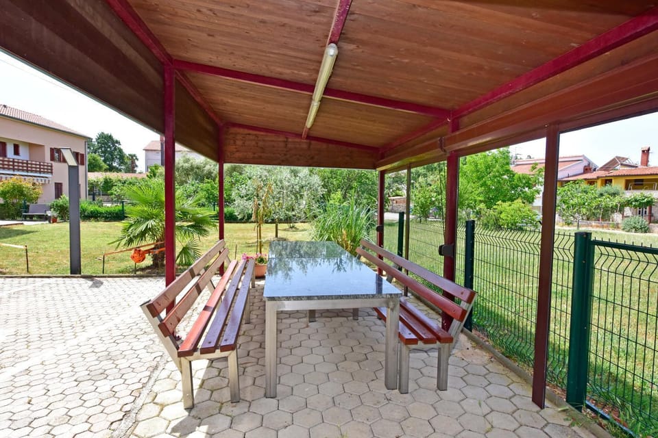 Patio, BBQ facilities, Dining area