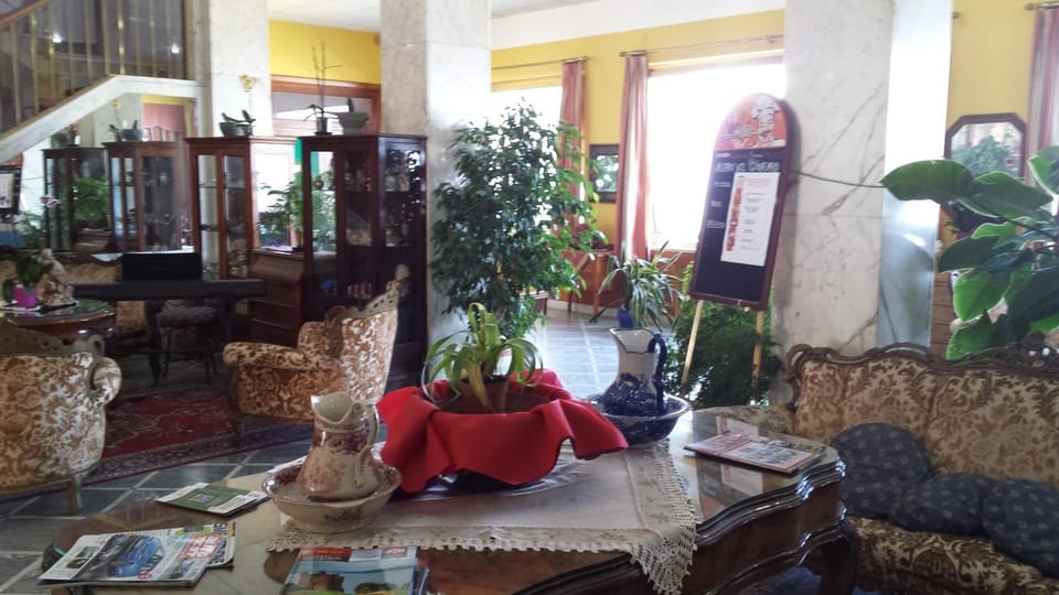 Lobby or reception, On site