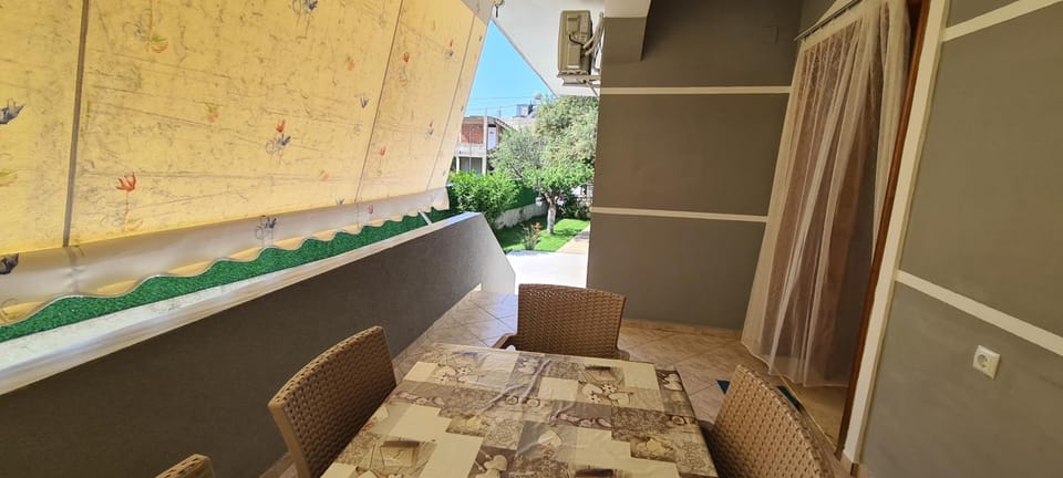 Dema Guesthouse Apartment in Ksamil