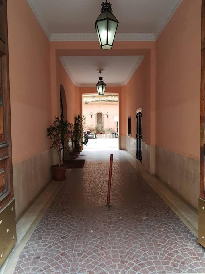 Property building, Facade/entrance