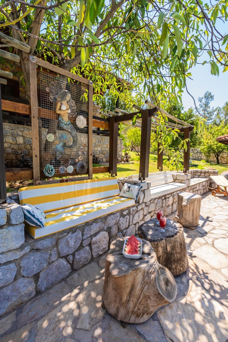 Seating area