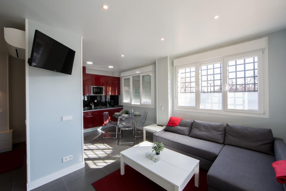 Kitchen or kitchenette, Living room, Lounge or bar, Dining area