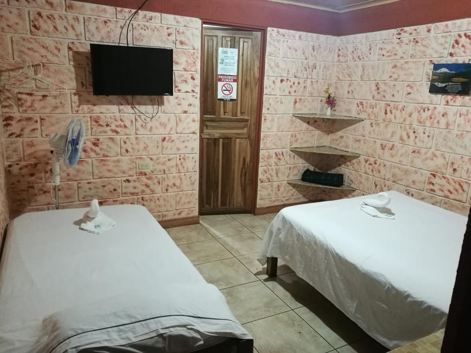 Hospedaje Las Orquídeas Hotel in Alajuela Province