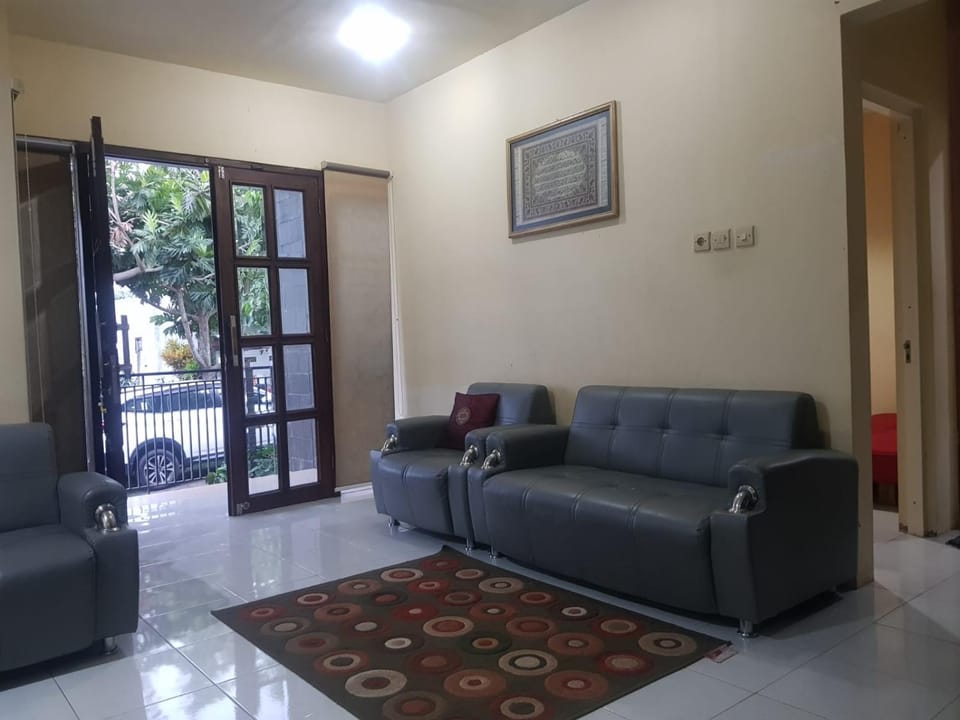 Homey view Gunung Panderman House in Batu