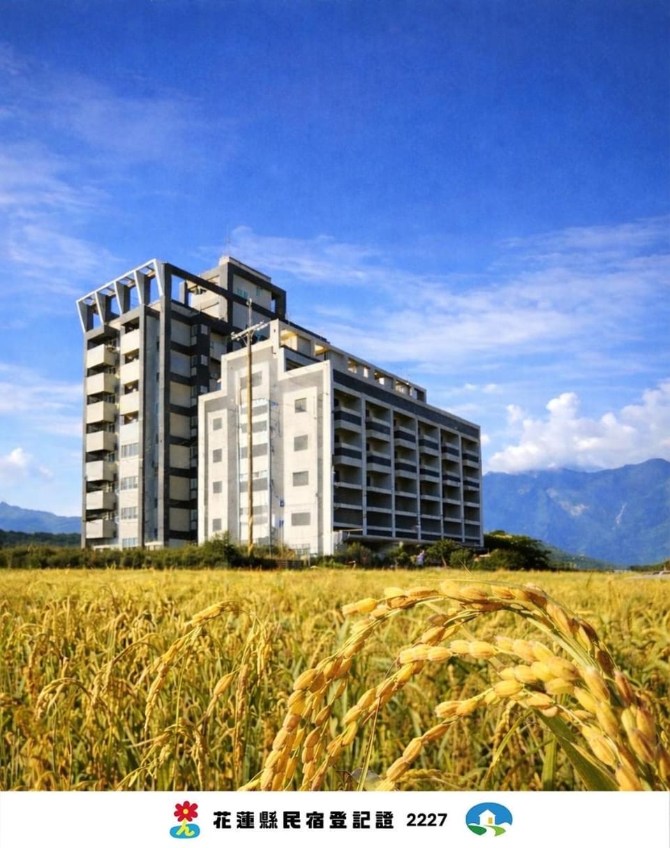 遊山水民宿一二館來電可享優惠方案 Bed and Breakfast in Taiwan, Province of China