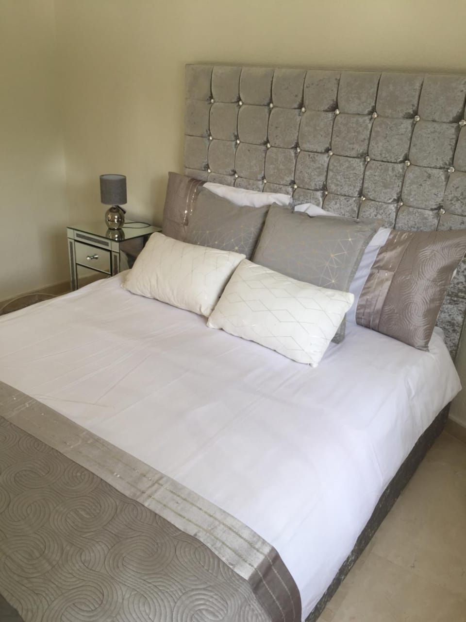 Fascinating & Luxurious Golf,Mountain & Garden view apartment Porto Banus House in Marbella