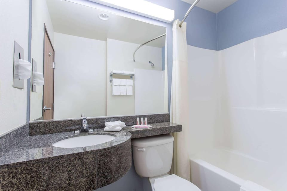 Bathroom, Photo of the whole room, On site