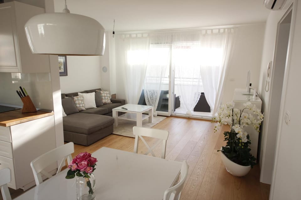 Balcony/Terrace, Living room, Dining area