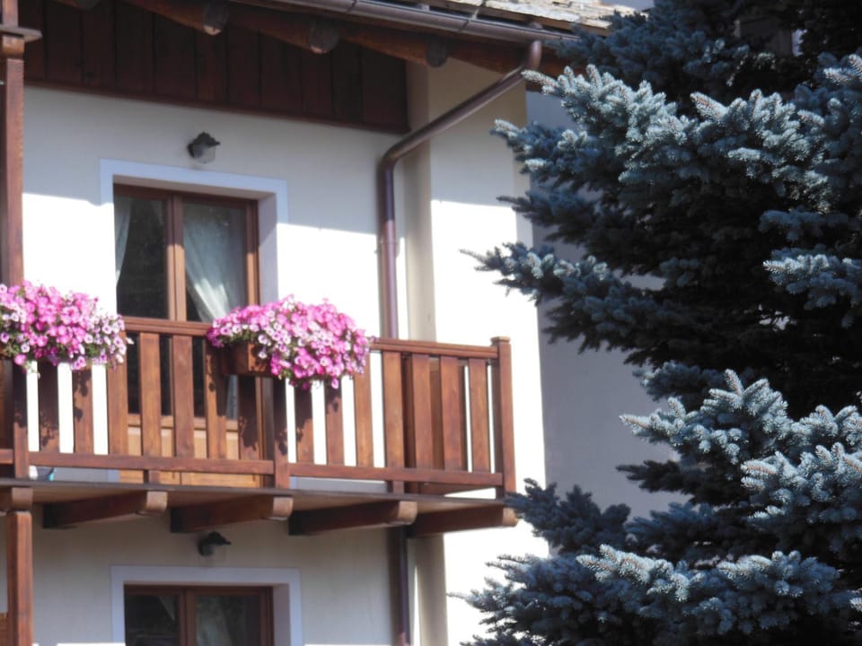 Property building, Balcony/Terrace