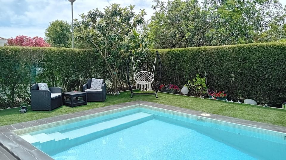 Garden, Swimming pool