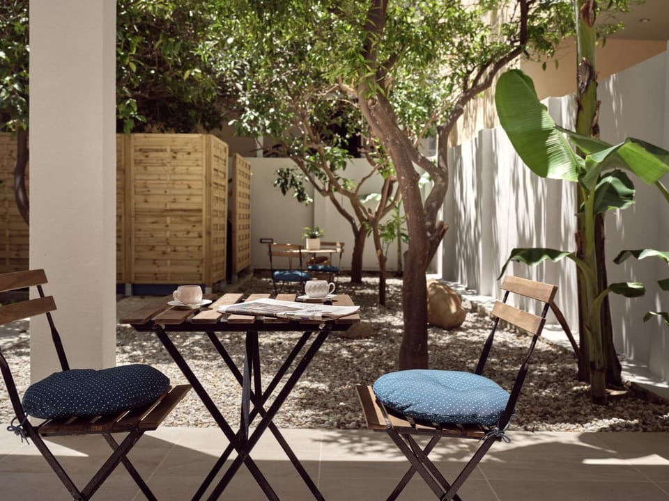 Patio, Garden, Garden view