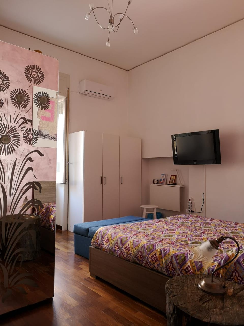 TV and multimedia, Bedroom, air conditioner