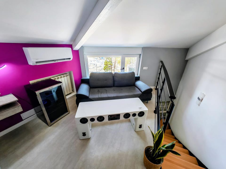 Living room, Bedroom