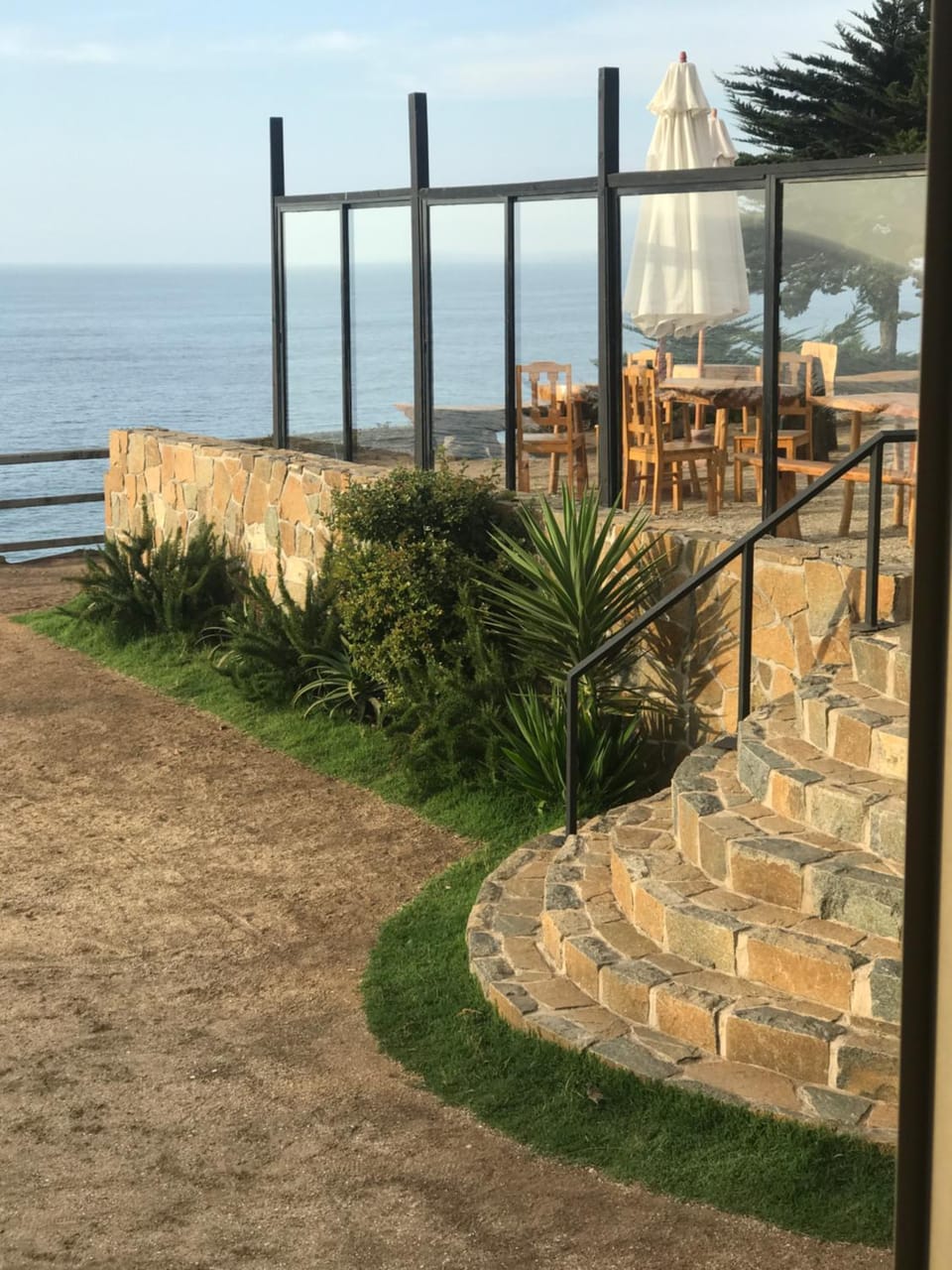 Patio, Day, Natural landscape, Garden, Garden view, Sea view