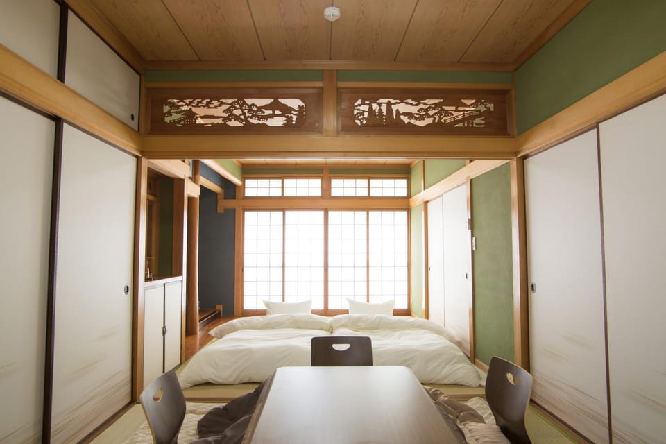 Bed, Photo of the whole room