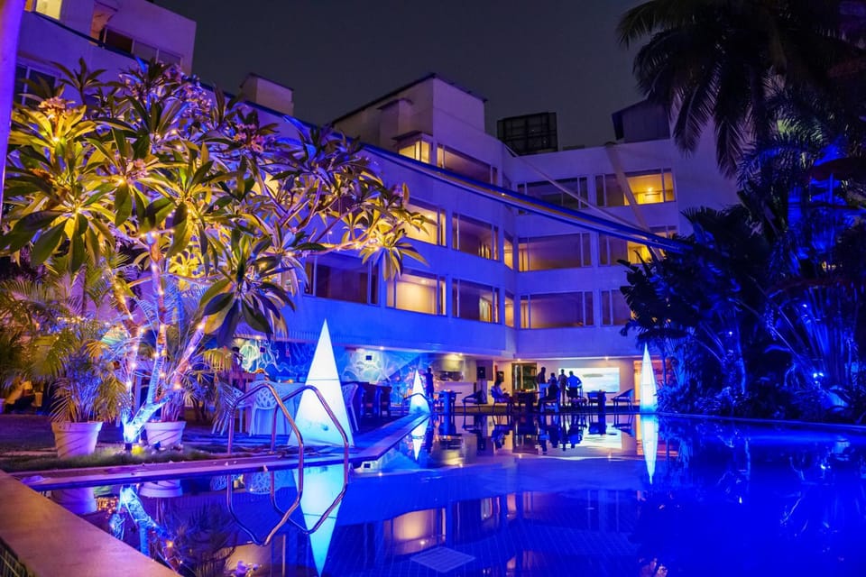 Swimming pool, Swimming pool
