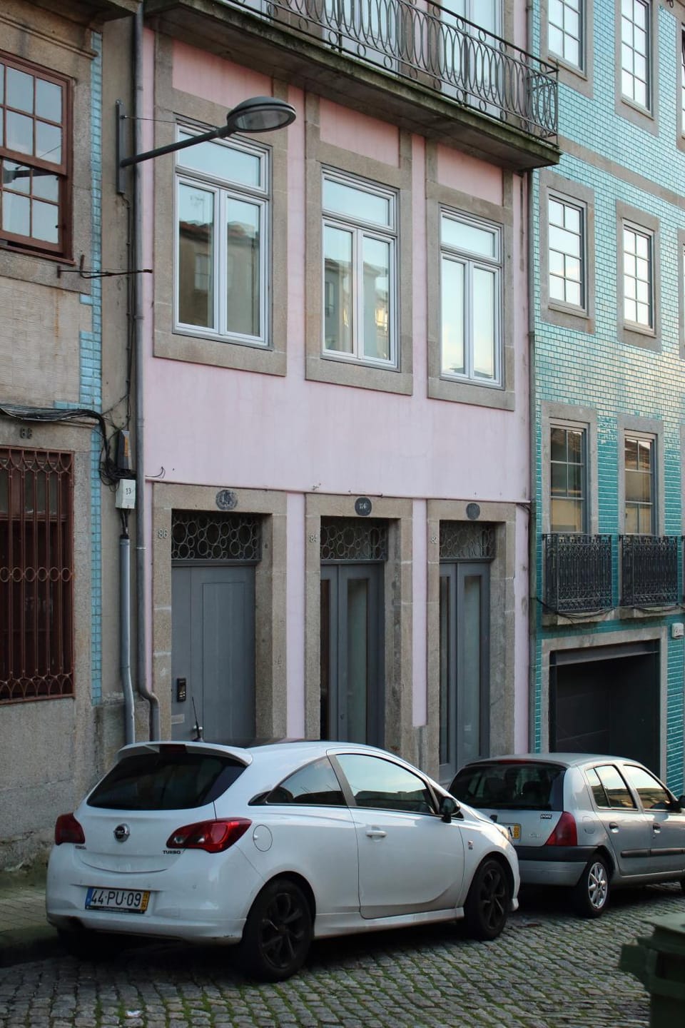 Facade/entrance, Off site