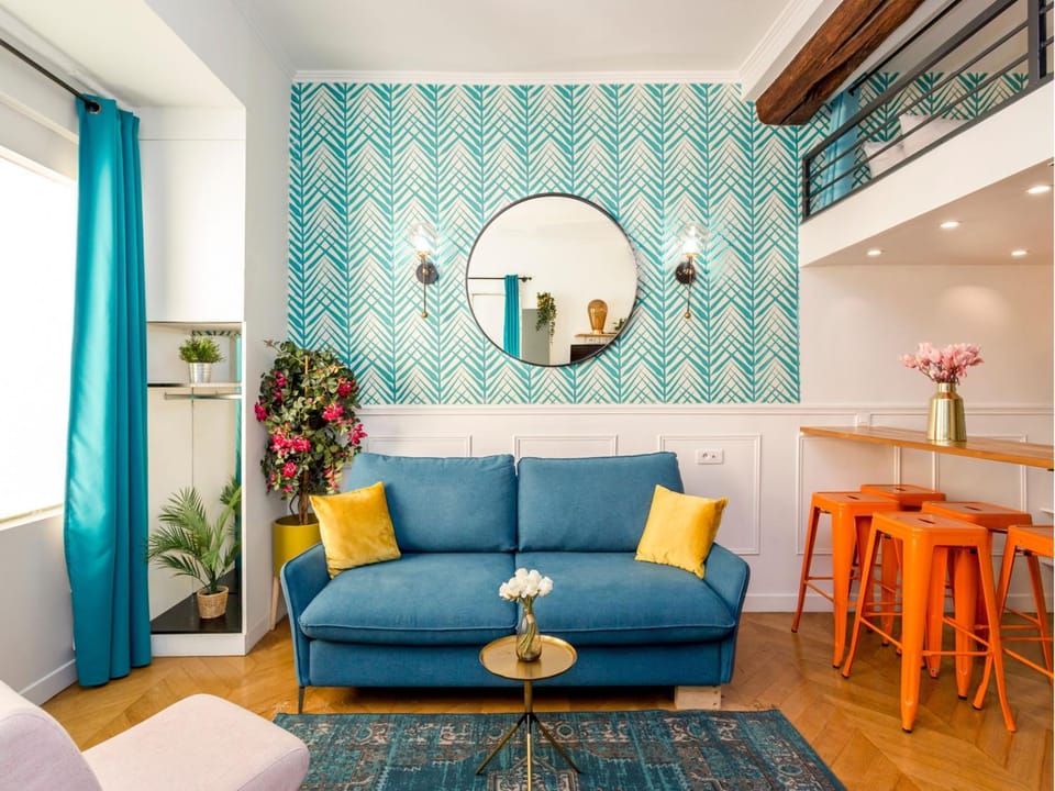 Living room, Dining area