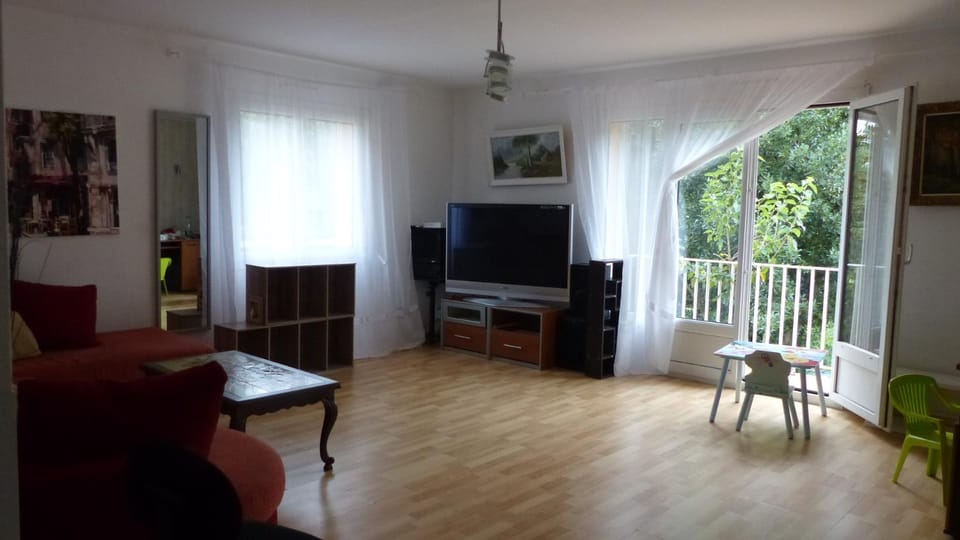 TV and multimedia, Living room, Seating area
