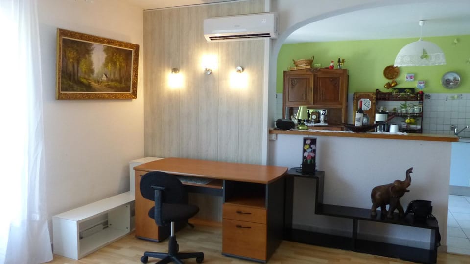 Communal lounge/ TV room, Decorative detail