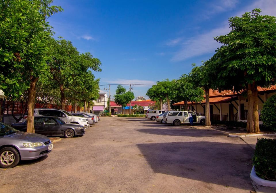 Prachuap Place Hotel Hotel in Prachuap Khiri Khan, Thailand