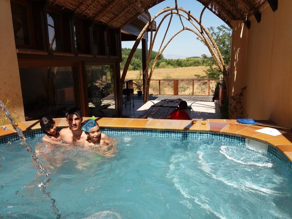 Swimming pool, Swimming pool, children, group of guests, Family