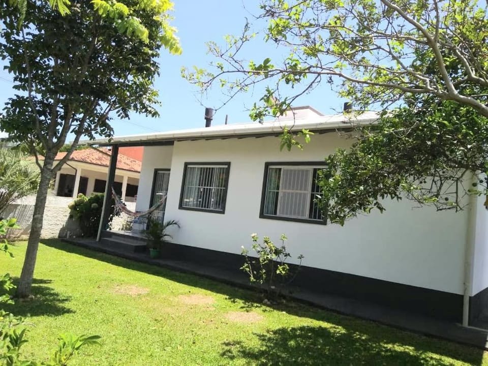 Casa de praia na Gamboa - Garopaba SC House in State of Santa Catarina