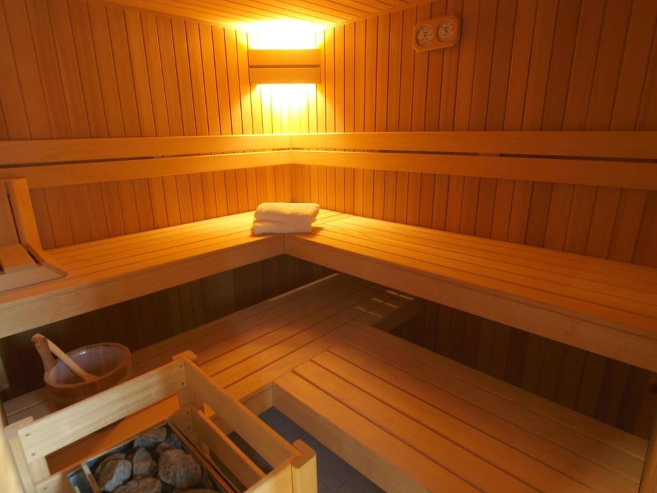 Spa and wellness centre/facilities, Area and facilities