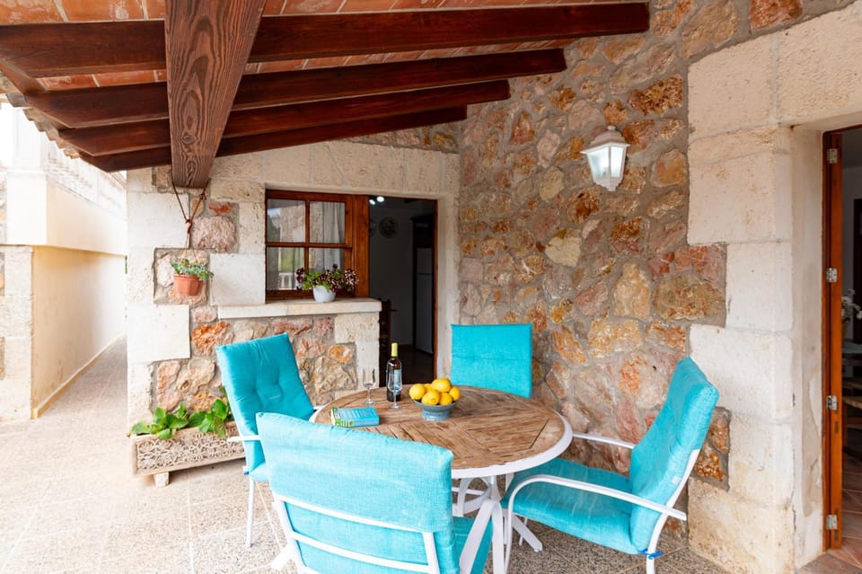 Villa Colonya Jaume-3 bedrooms, private pool near Pollensa Villa in Raiguer
