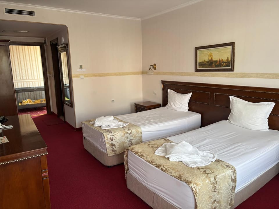 Bed, Photo of the whole room