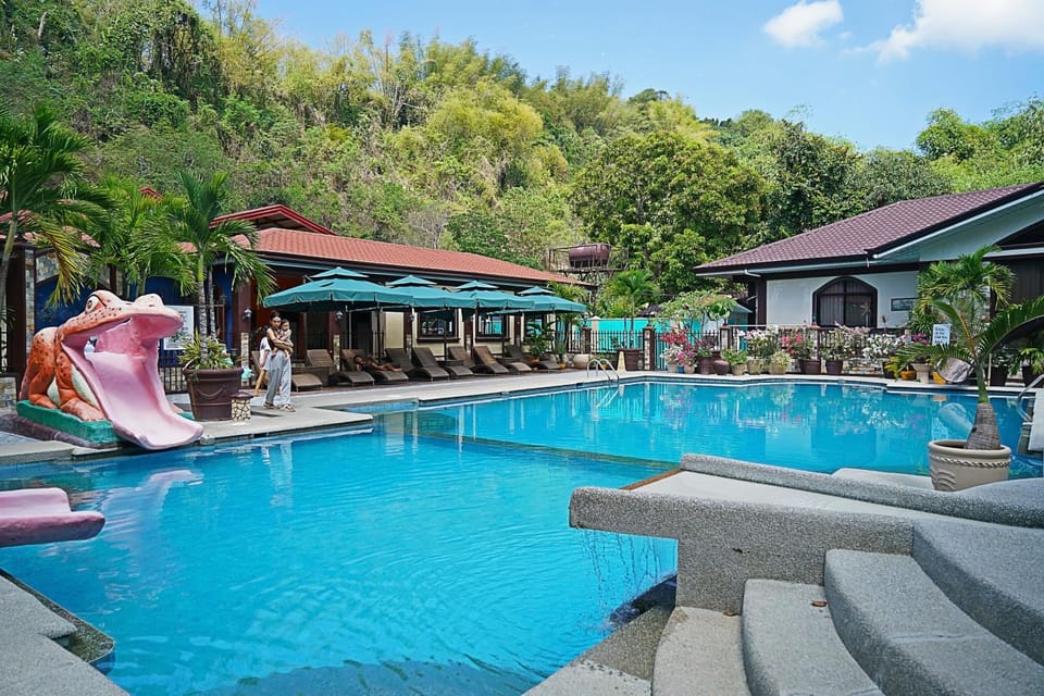 Spring, Day, Swimming pool