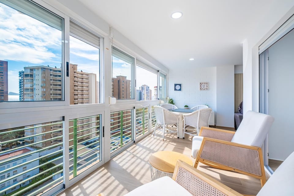 Day, View (from property/room), Balcony/Terrace, Living room